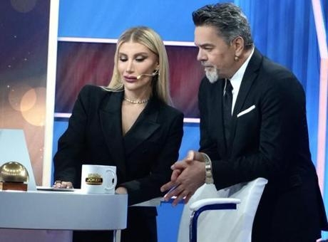 İrem Derici,Beyaz’la Joker’de